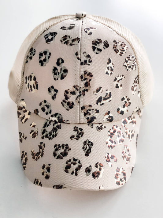 Shiny Cream & Gold Leopard - Trucker Hat